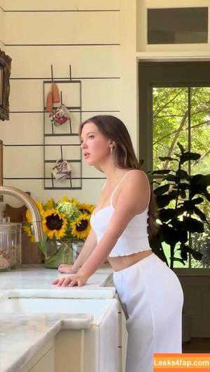 Millie Bobby Brown photo #3583