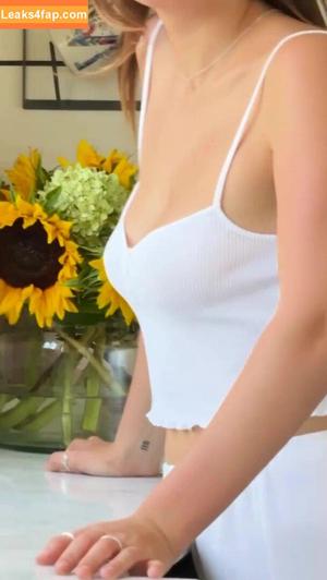 Millie Bobby Brown photo #3584