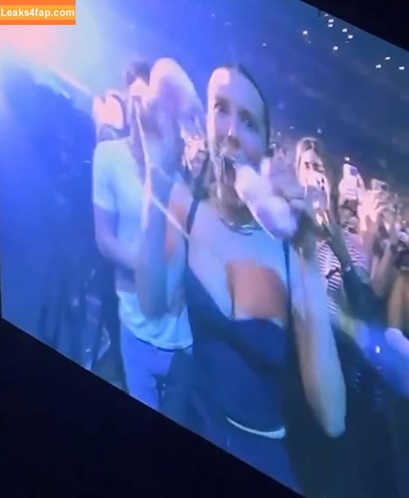 Millie Bobby Brown / milliebobbybrown слитое фото фото #4396