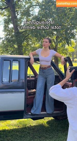 Millie Bobby Brown photo #4052