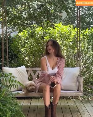 Millie Bobby Brown photo #4058