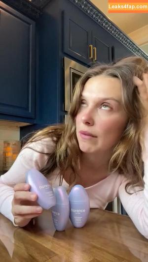 Millie Bobby Brown photo #4202