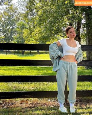 Millie Bobby Brown photo #4336