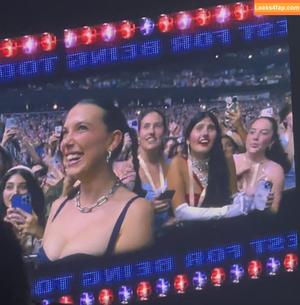 Millie Bobby Brown photo #4394