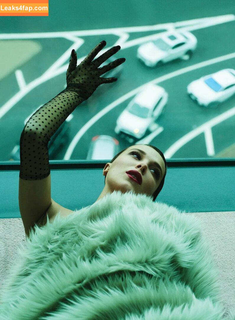 Millie Bobby Brown / milliebobbybrown слитое фото фото #5231