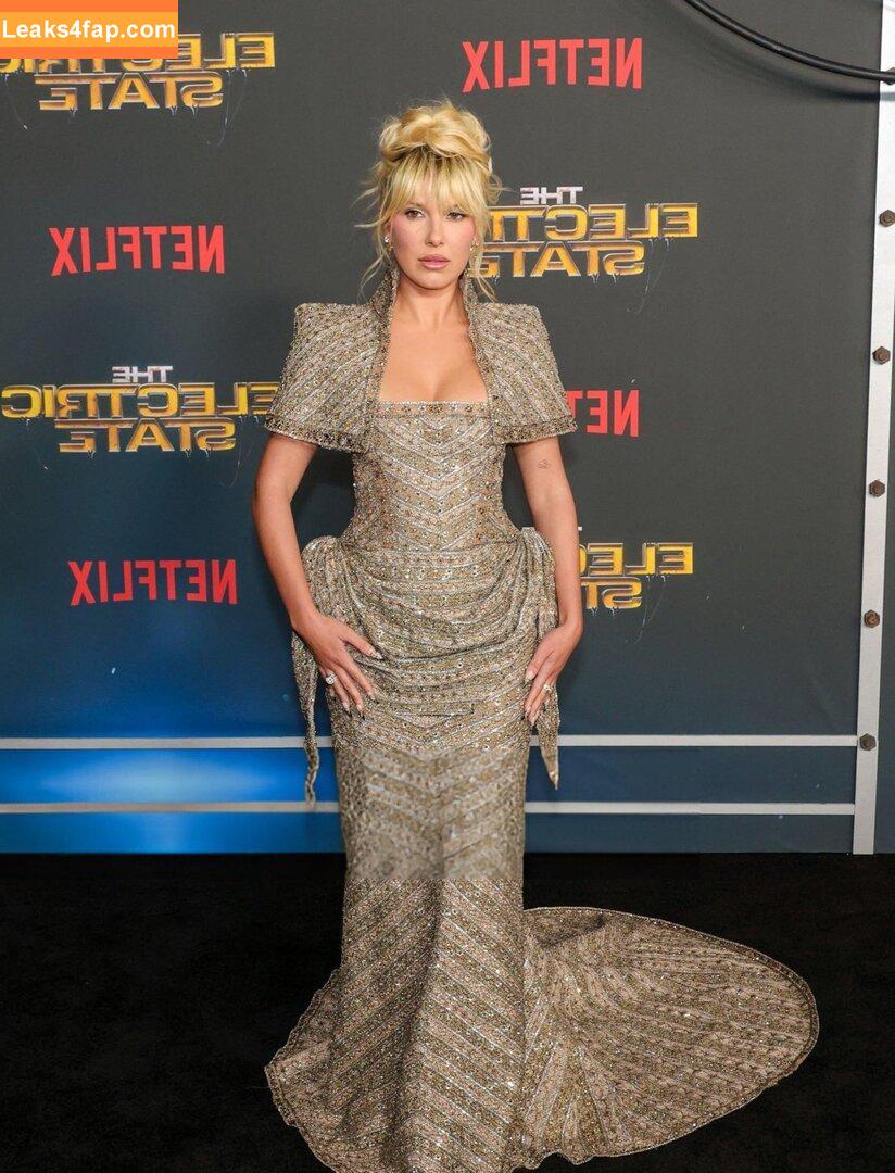 Millie Bobby Brown / milliebobbybrown leaked photo photo #5496