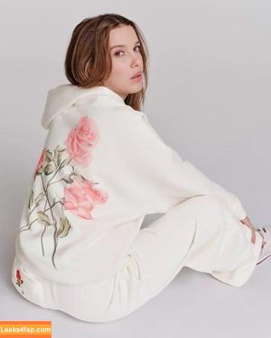 Millie Bobby Brown photo #5057