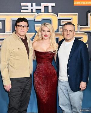 Millie Bobby Brown photo #5699