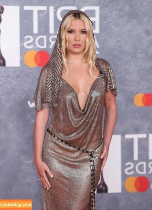 Millie Bobby Brown фото #5809