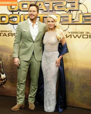 Millie Bobby Brown фото #5873