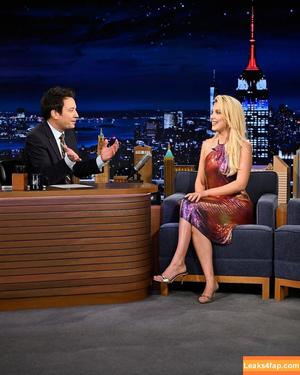 Millie Bobby Brown фото #5929