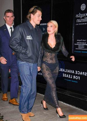 Millie Bobby Brown фото #5933