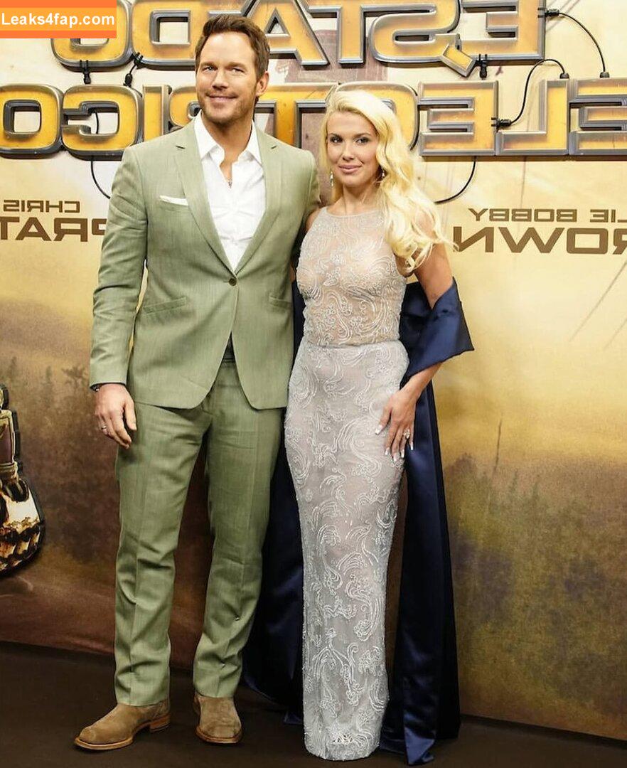 Millie Bobby Brown / milliebobbybrown слитое фото фото #6140