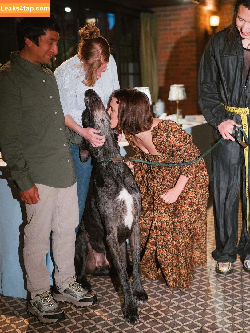 Millie Bobby Brown / milliebobbybrown слитое фото фото #6971