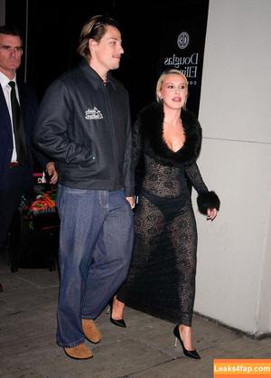 Millie Bobby Brown фото #6032