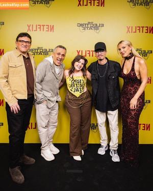 Millie Bobby Brown фото #6077