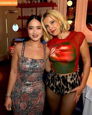 Millie Bobby Brown фото #6099