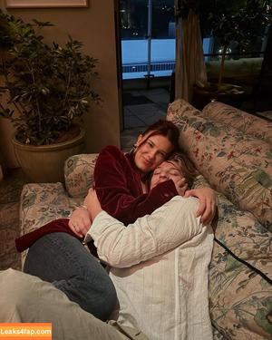 Millie Bobby Brown photo #6745