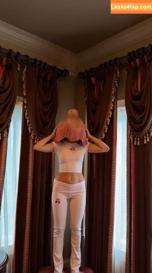 Millie Bobby Brown фото #6836