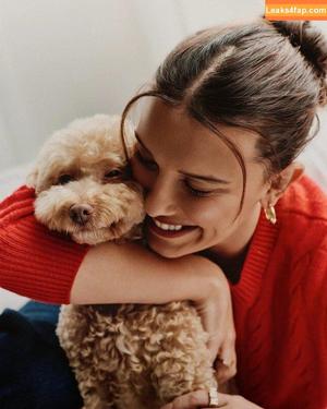 Millie Bobby Brown photo #7298