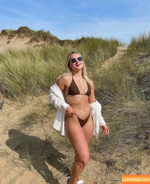 Millie Coombes photo #0011