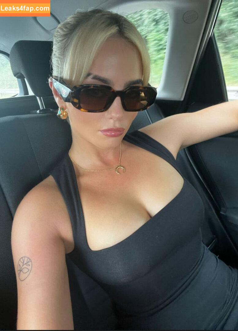 Millie Gibson / milliegibbo leaked photo photo #0045