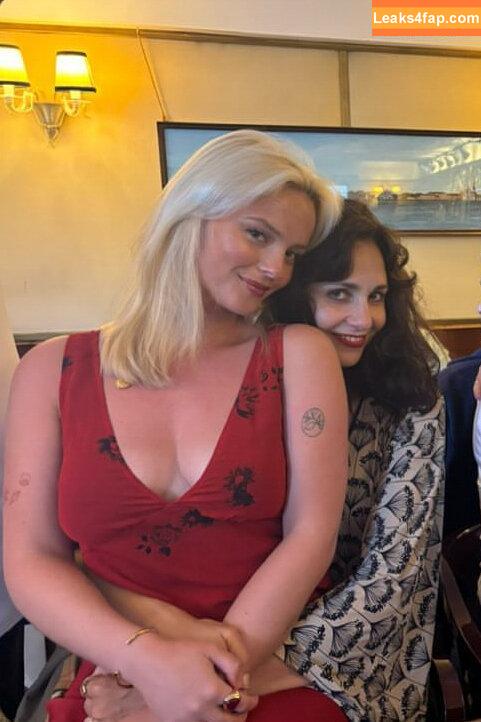 Millie Gibson / millieegibson / milliegibbo leaked photo photo #0361