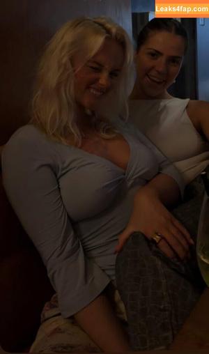 Millie Gibson photo #0380