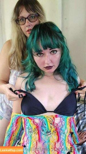 Millie Melons photo #0020