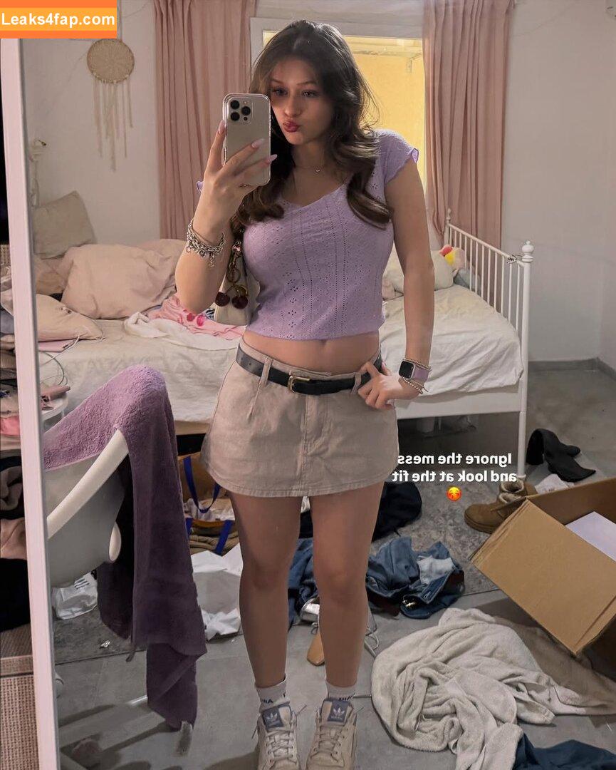 millietanaman /  leaked photo photo #0001