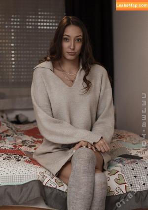 Milly Fischer photo #0001