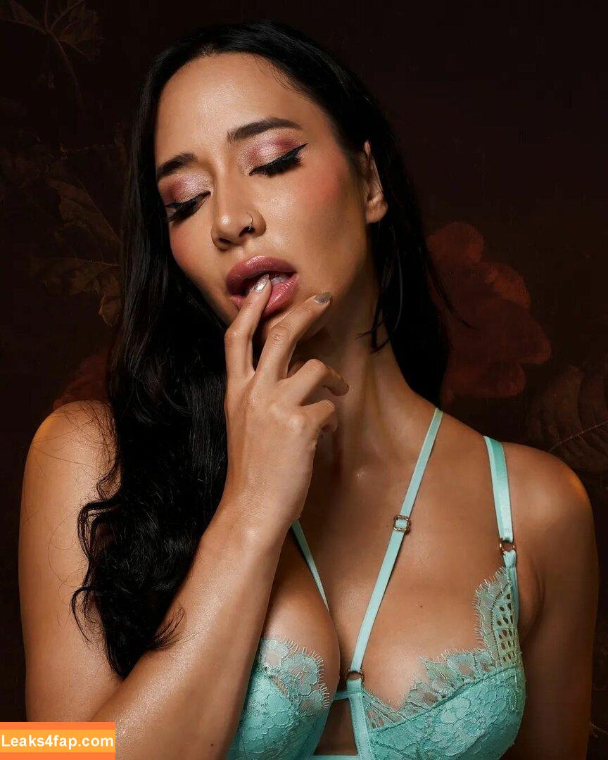 Milynn Sarley / Milynn Moon / milynnpartdeux / yourinternetgf_ leaked photo photo #0042