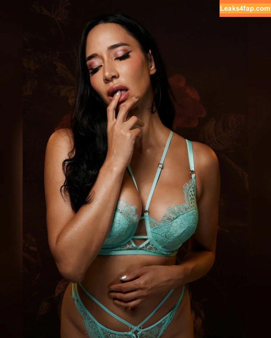 Milynn Sarley / Milynn Moon / milynnpartdeux / yourinternetgf_ leaked photo photo #0045