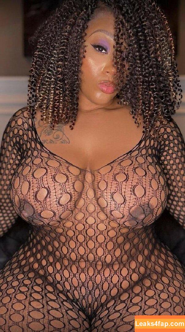 Mimi Curvaceous / Caramel Cakes / Thick Red Thickred3x / mimi_curvaceous / mimithestallion leaked photo photo #0005