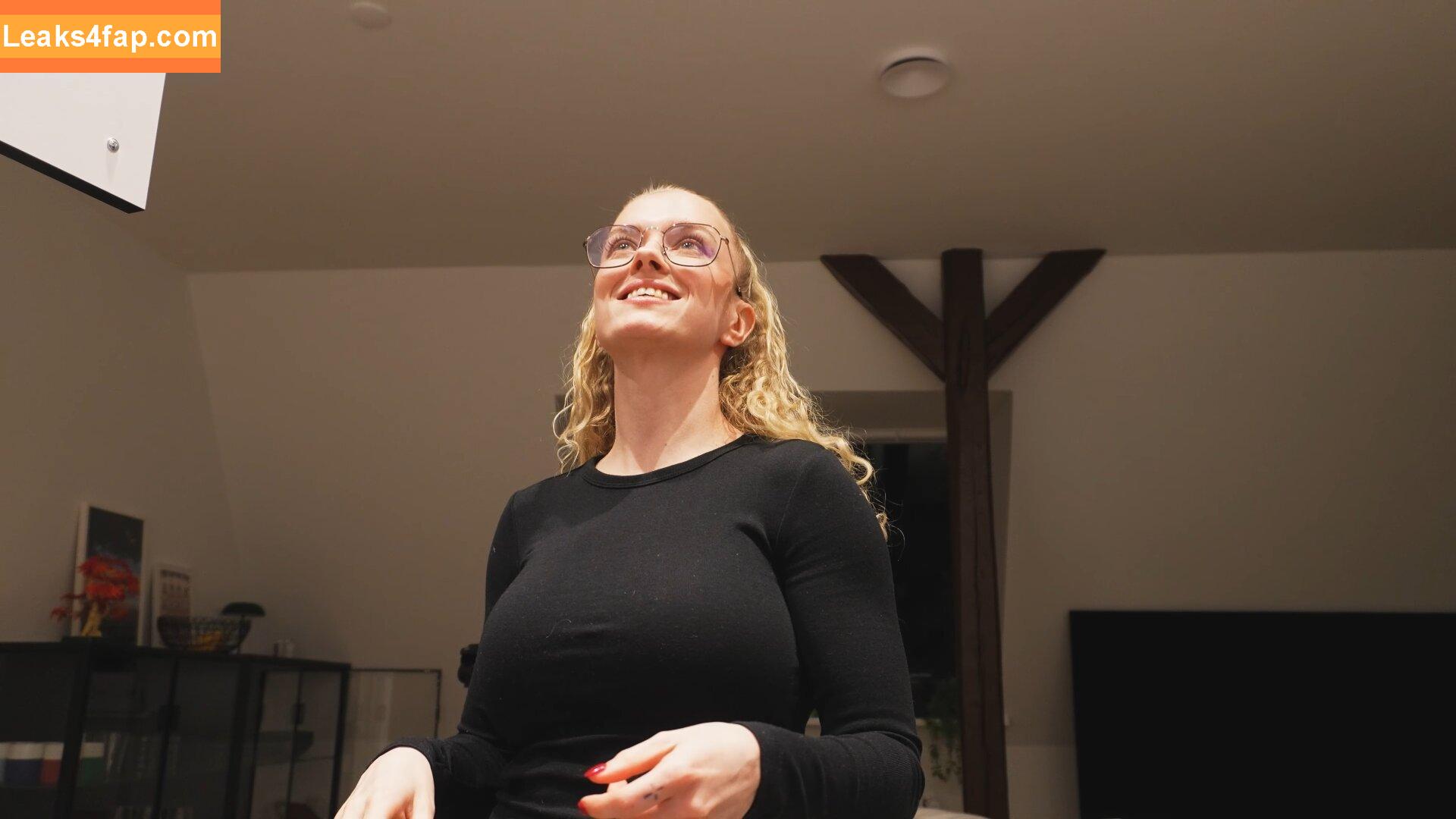 Mimi Lintrup / mimimimichaela слитое фото фото #0162