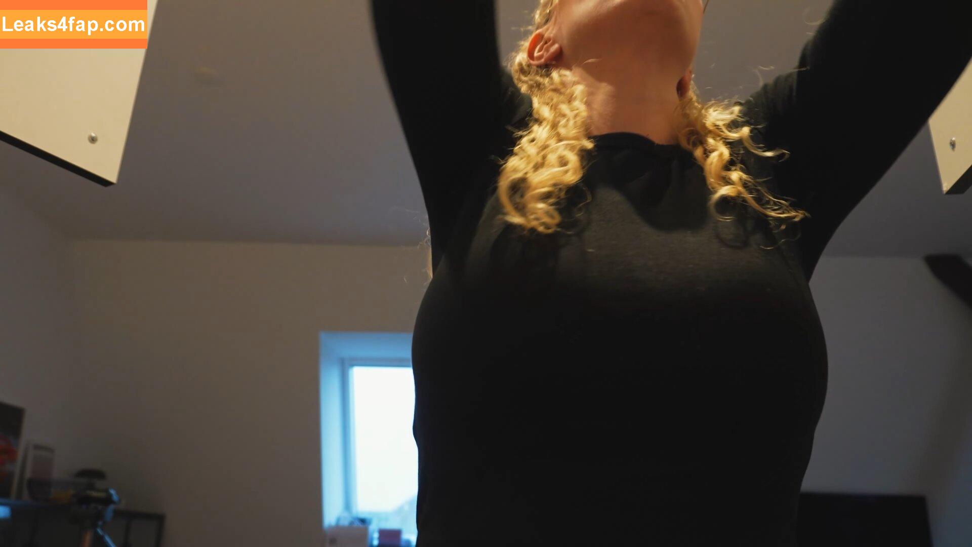 Mimi Lintrup / mimimimichaela слитое фото фото #0165