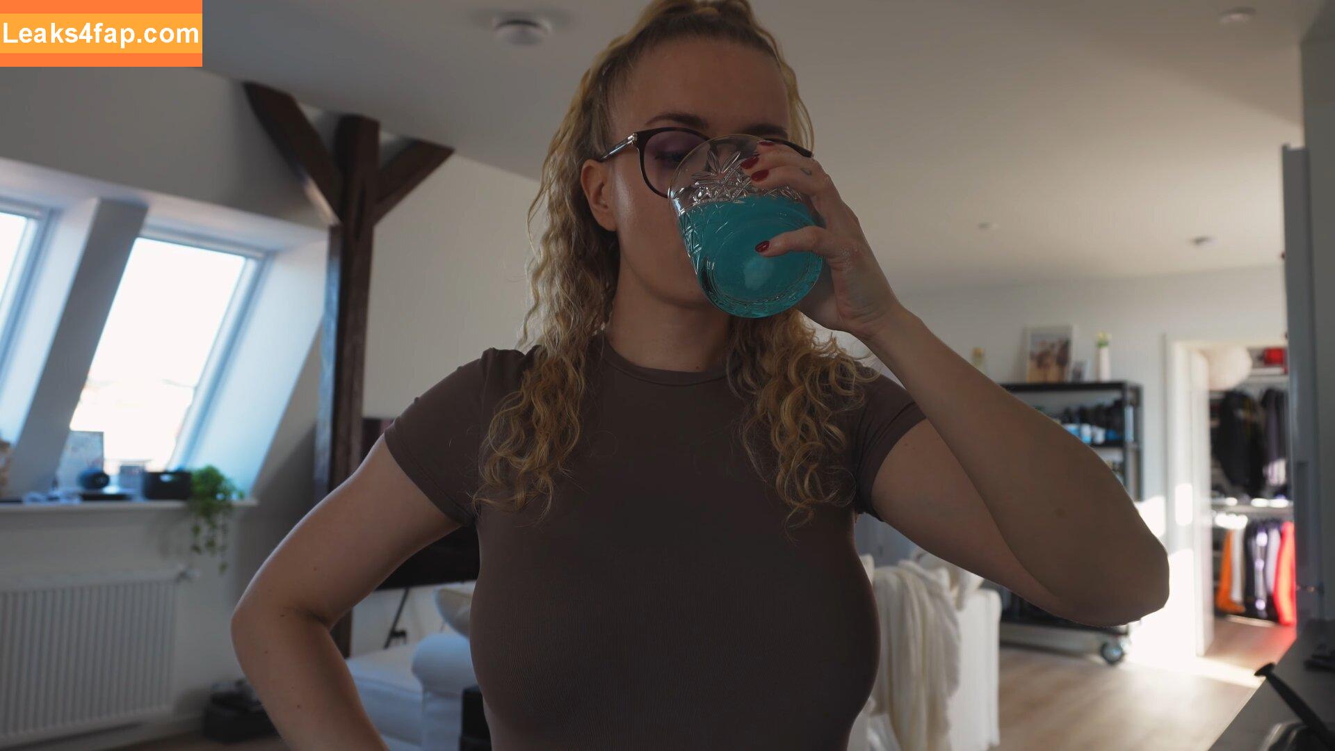 Mimi Lintrup / mimimimichaela слитое фото фото #0167