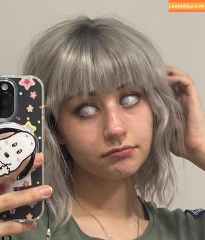 mimidoescosplay photo #0017