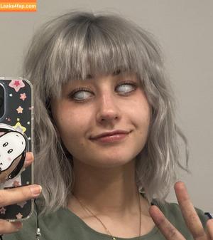 mimidoescosplay photo #0018