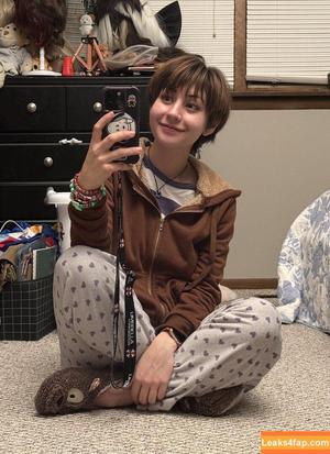 mimidoescosplay photo #0027