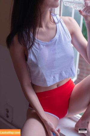 Min.E photo #0477