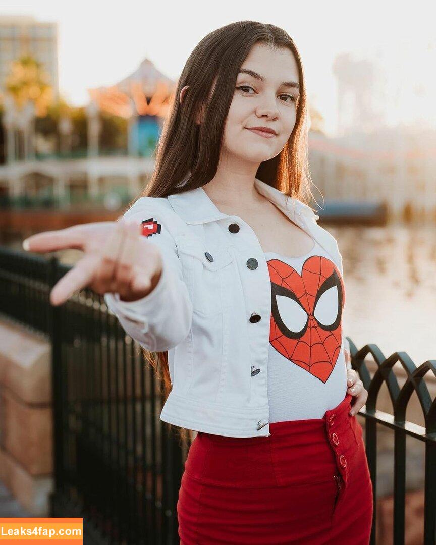 Mina Kess / kess.ink / minakess leaked photo photo #0015