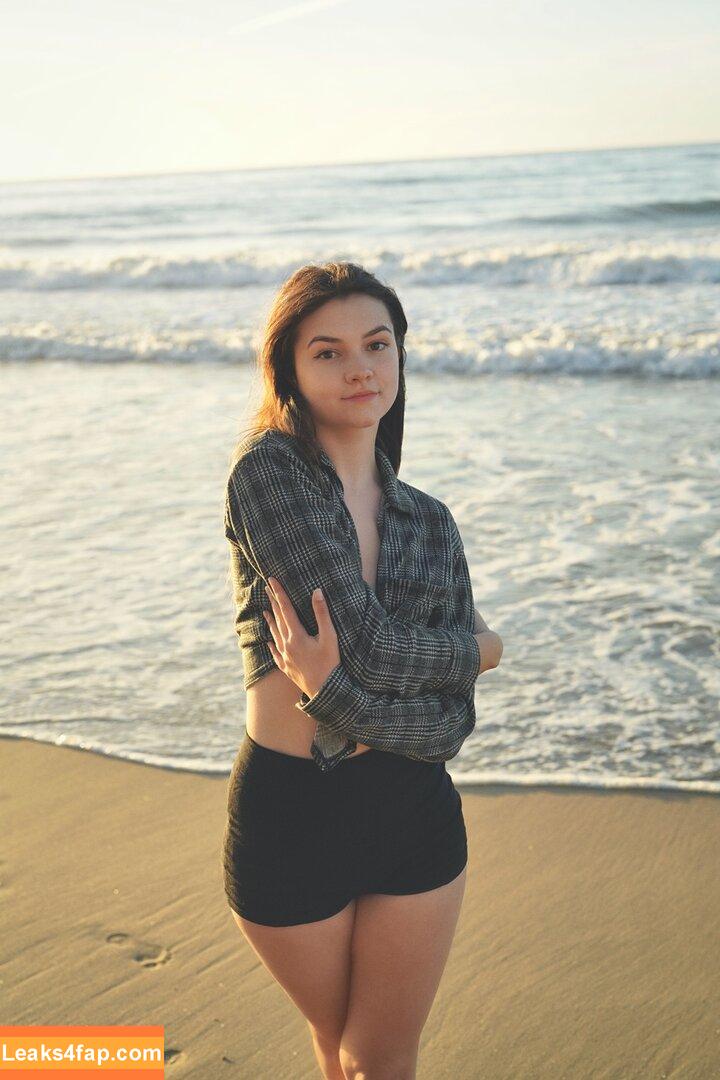 Mina Kess / kess.ink / minakess leaked photo photo #0139