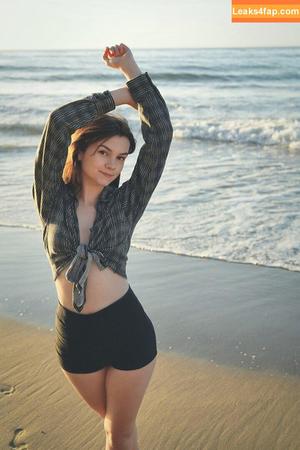 Mina Kess photo #0145