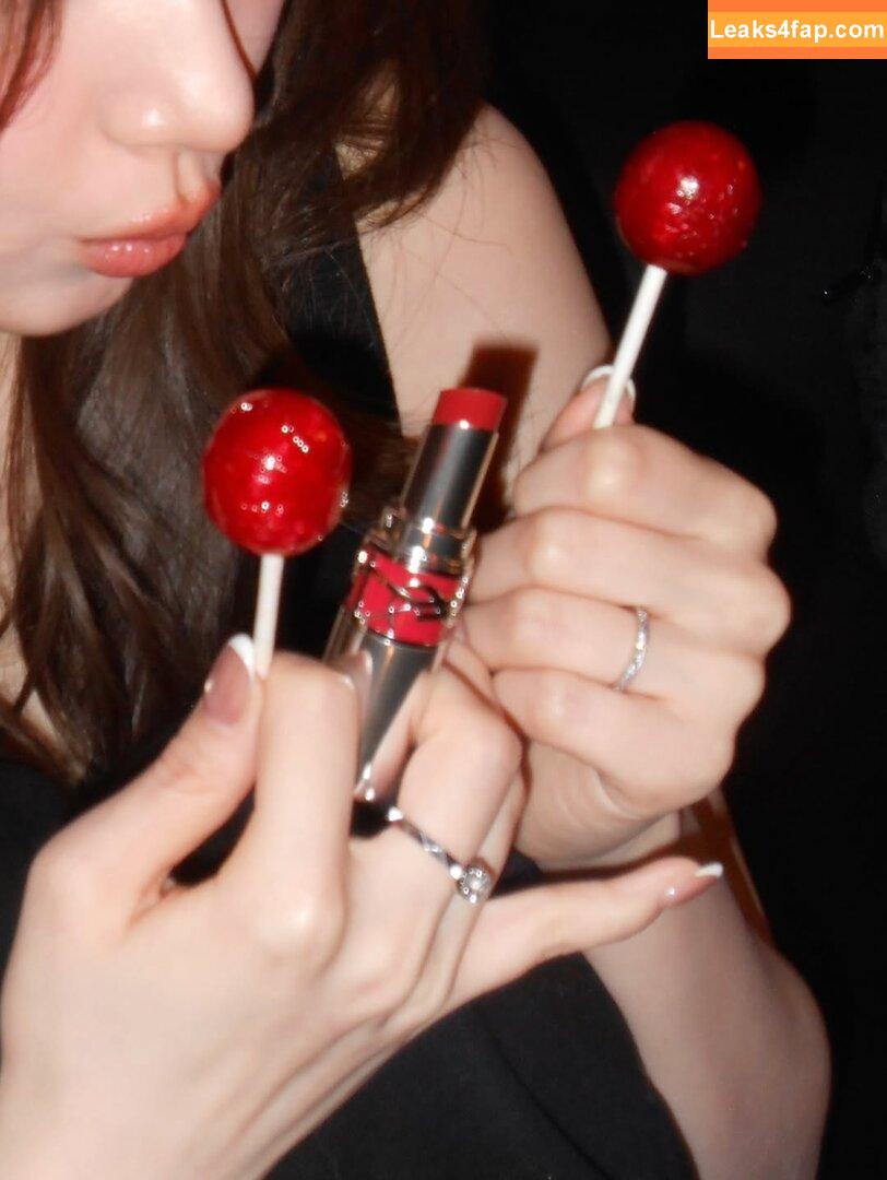 Minatozaki Sana / TWICE / m.by__sana leaked photo photo #0096