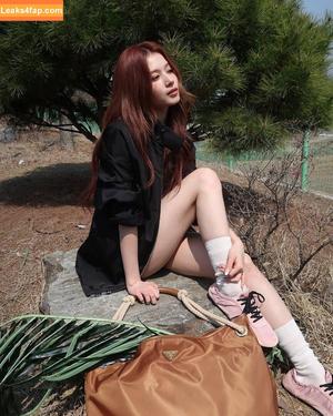 Minatozaki Sana photo #0040