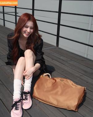 Minatozaki Sana photo #0041