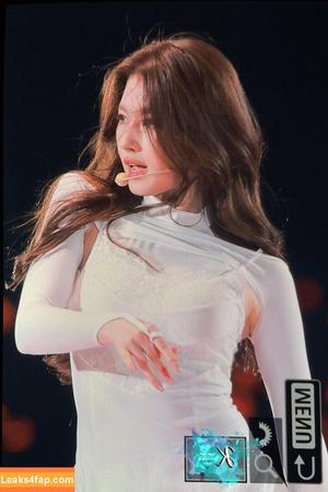 Minatozaki Sana photo #0140