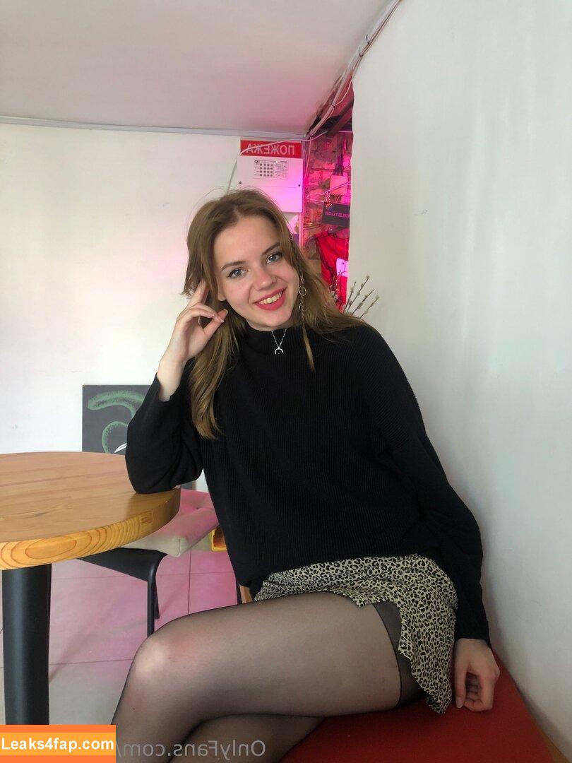 mini_violet / mini.violet.girl leaked photo photo #0008