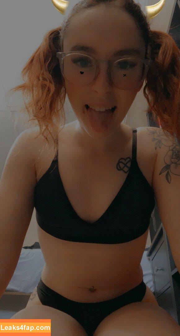 miniloupxxx /  leaked photo photo #0062
